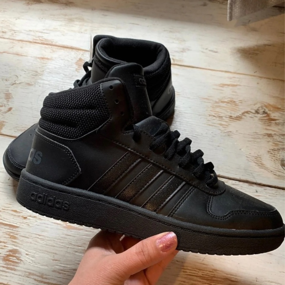 Adidas Womans Hoops 2.0